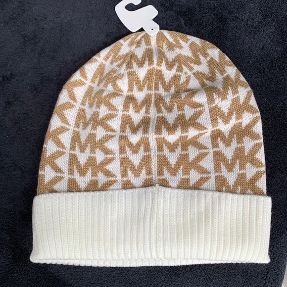 MichaelKors Winter Hat_NWT - Picture 3 of 4